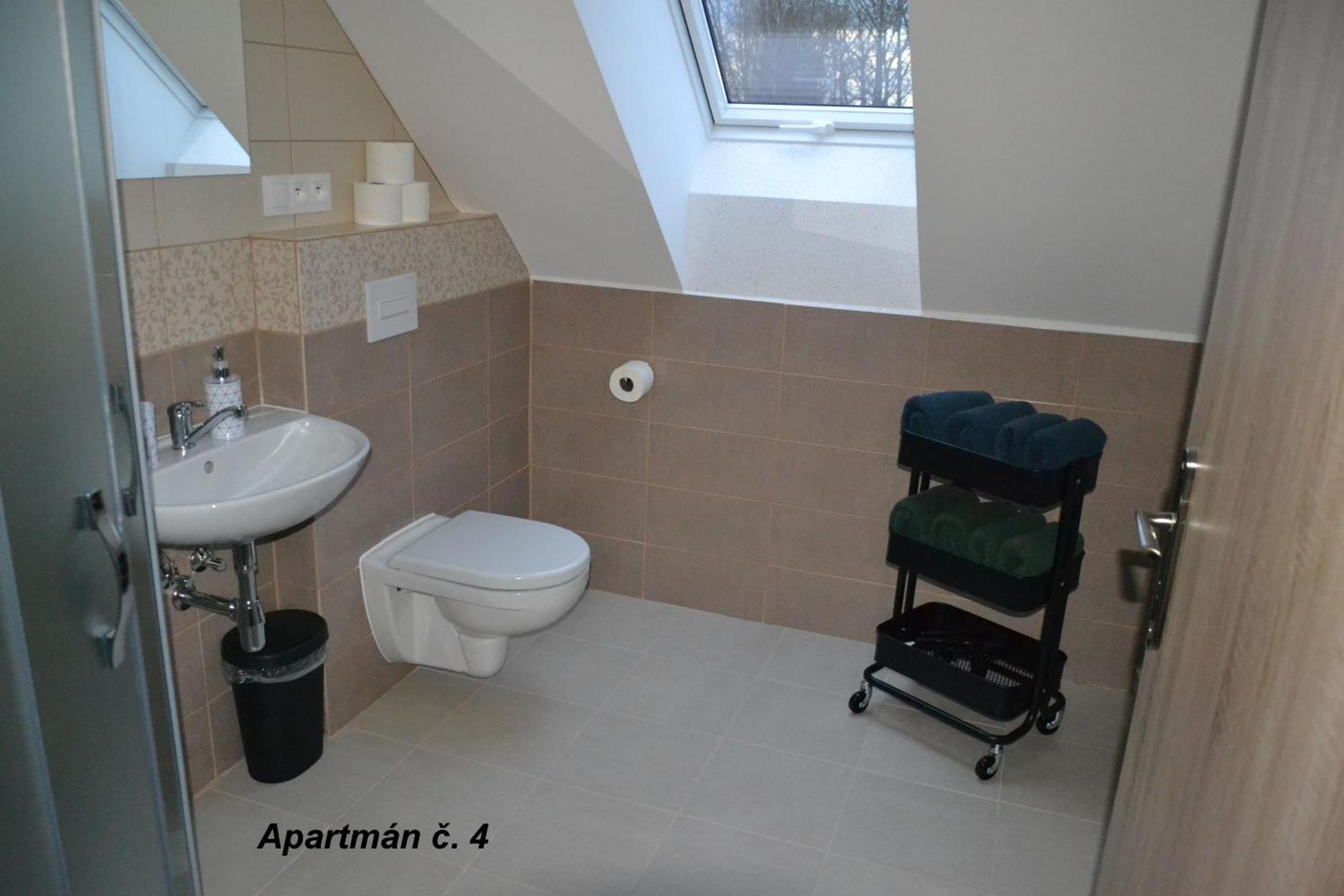 Benatky Apartment *