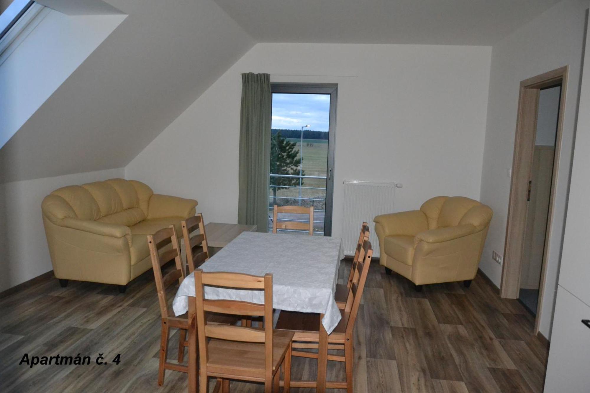 Apartament Benatky